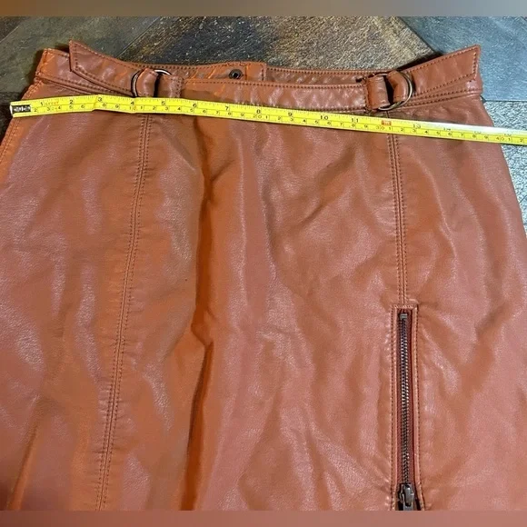 NWT Free People Faux Leather Mini Skirt Zip Slit Brown Festival Chic - Picture 8 of 12